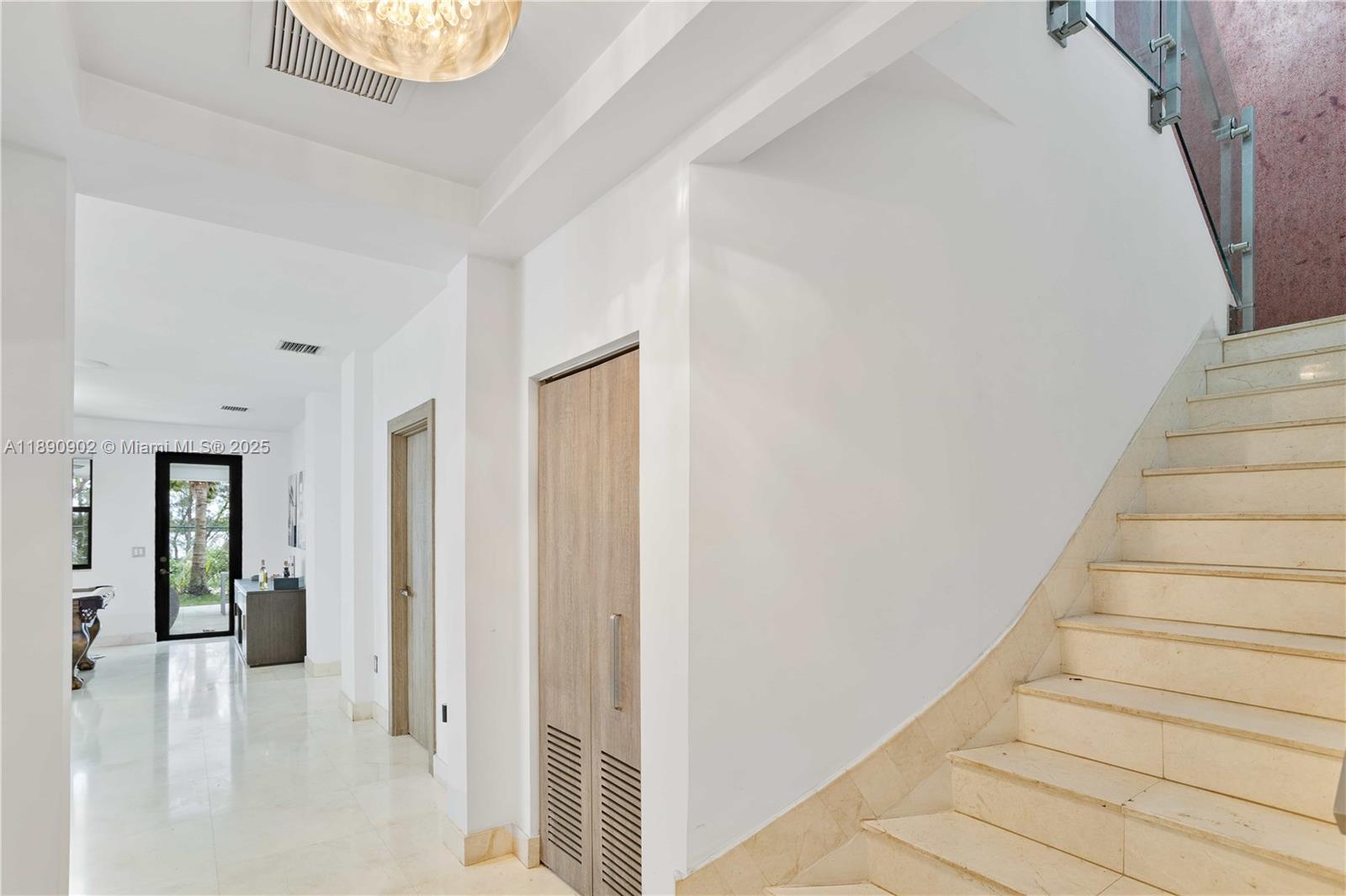 DORAL BREEZE - Residential Lease