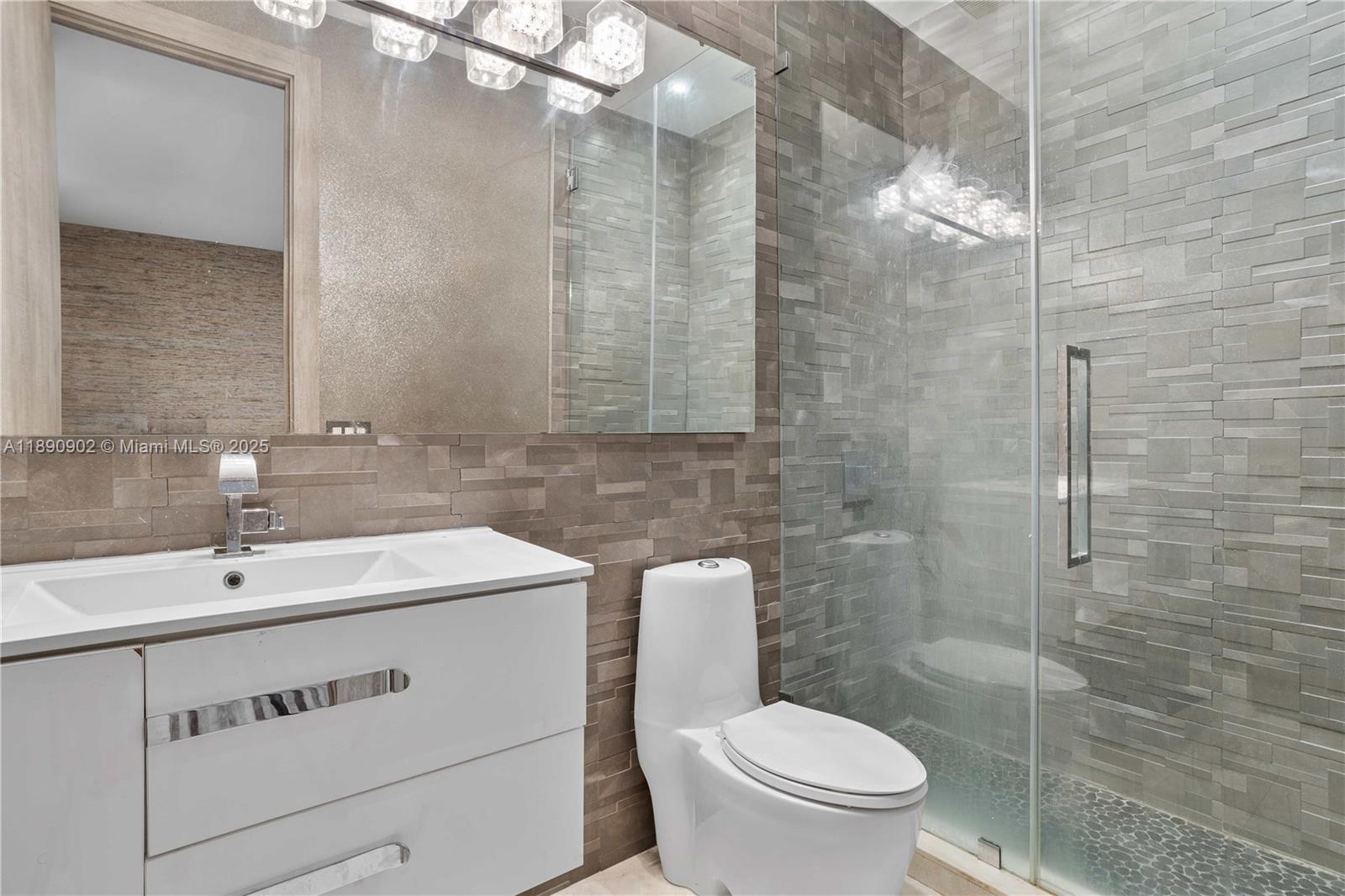 DORAL BREEZE - Residential Lease
