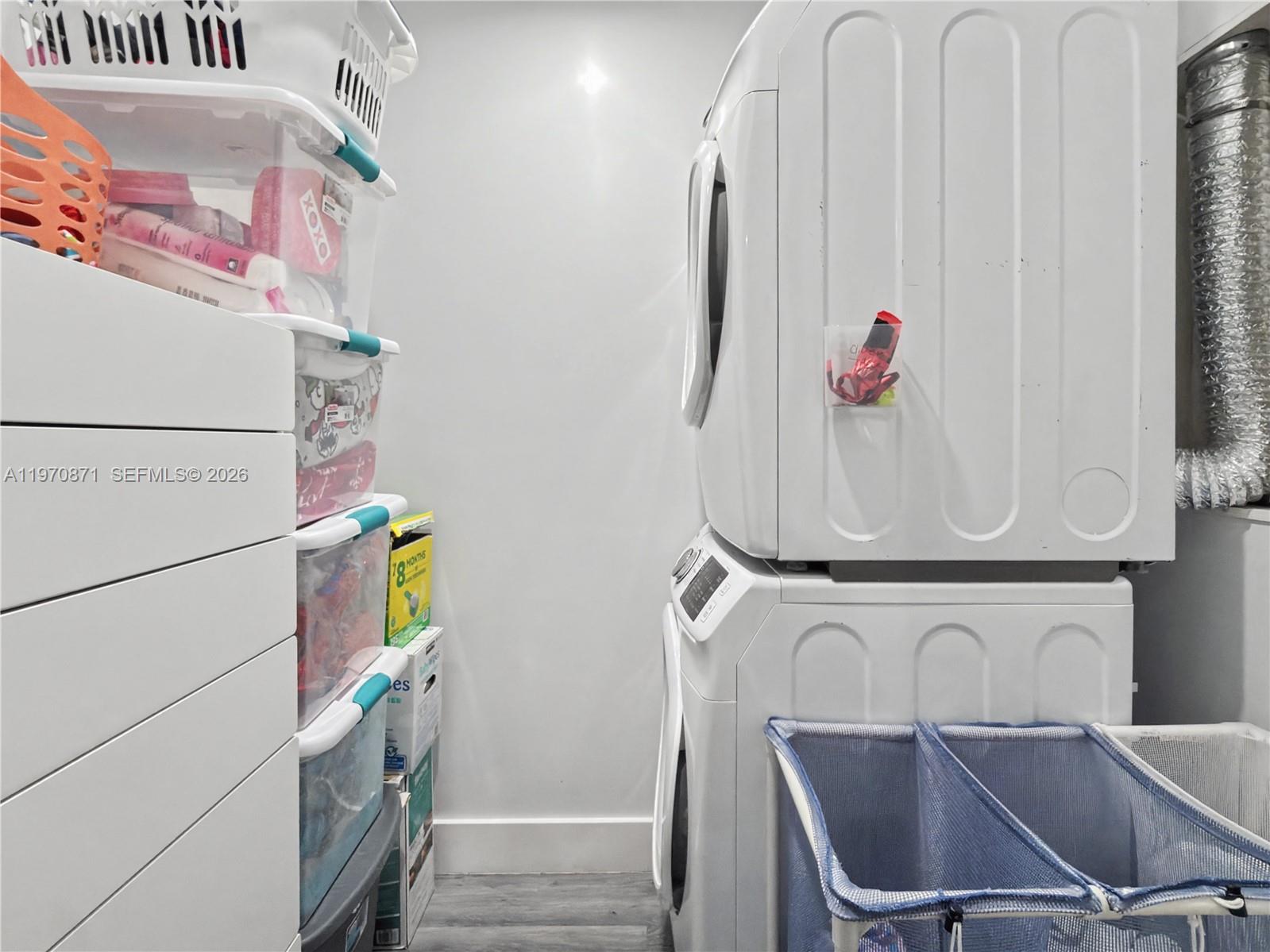 CLASSIC TOWNE HOUSES WEST - Residential