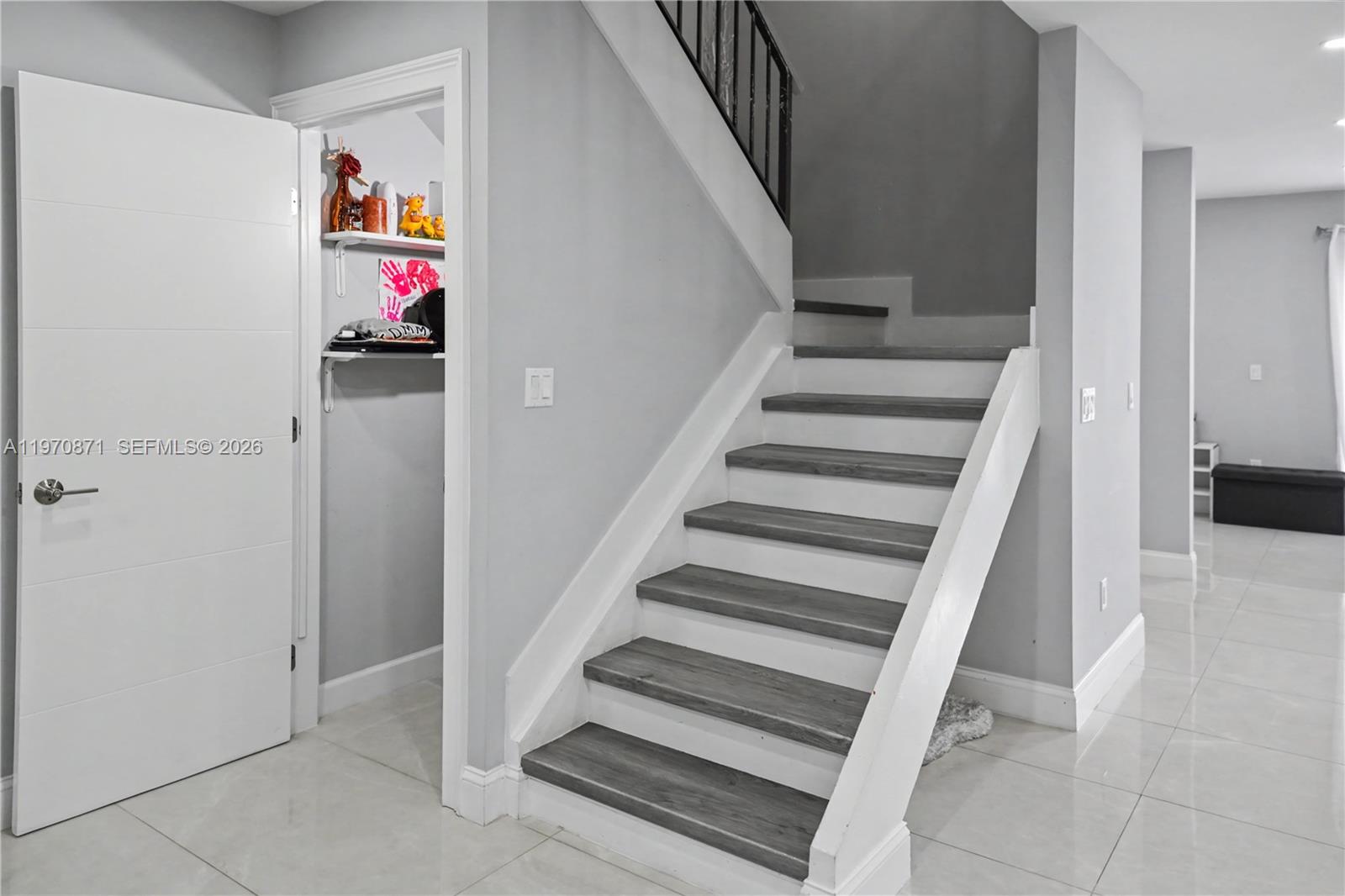 CLASSIC TOWNE HOUSES WEST - Residential