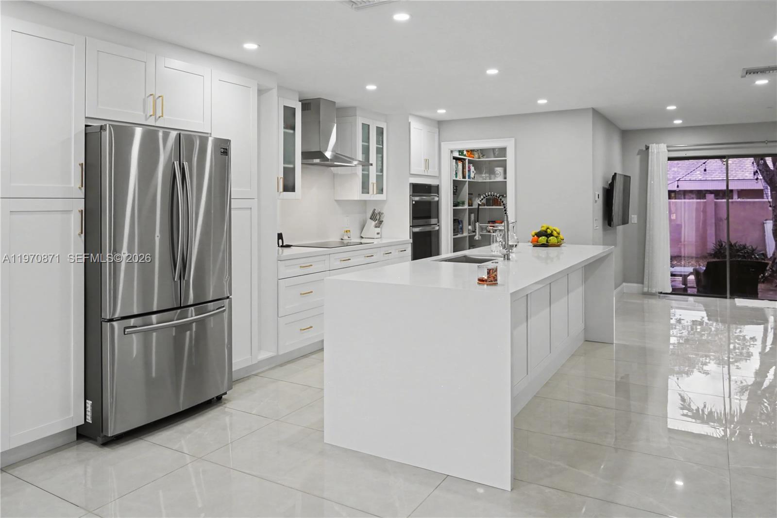 CLASSIC TOWNE HOUSES WEST - Residential