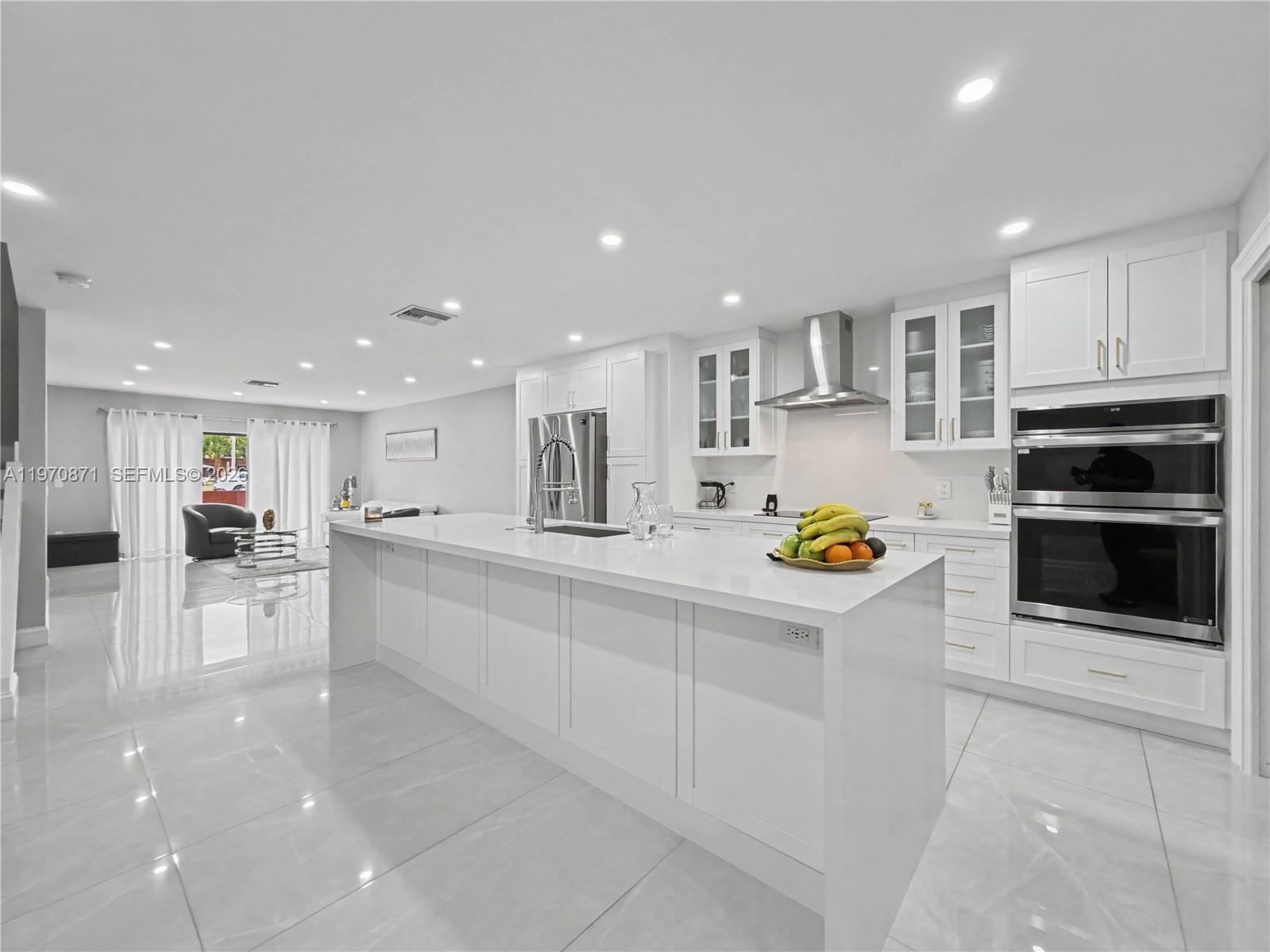 CLASSIC TOWNE HOUSES WEST - Residential