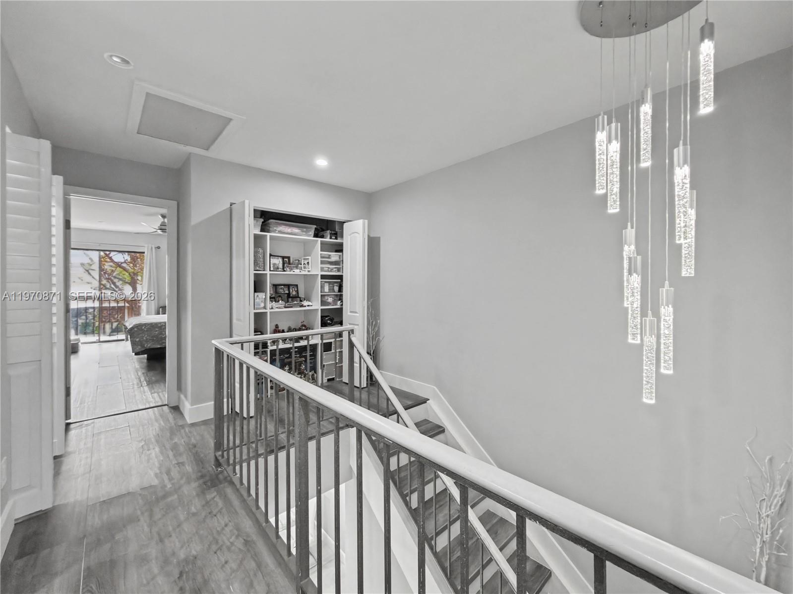 CLASSIC TOWNE HOUSES WEST - Residential