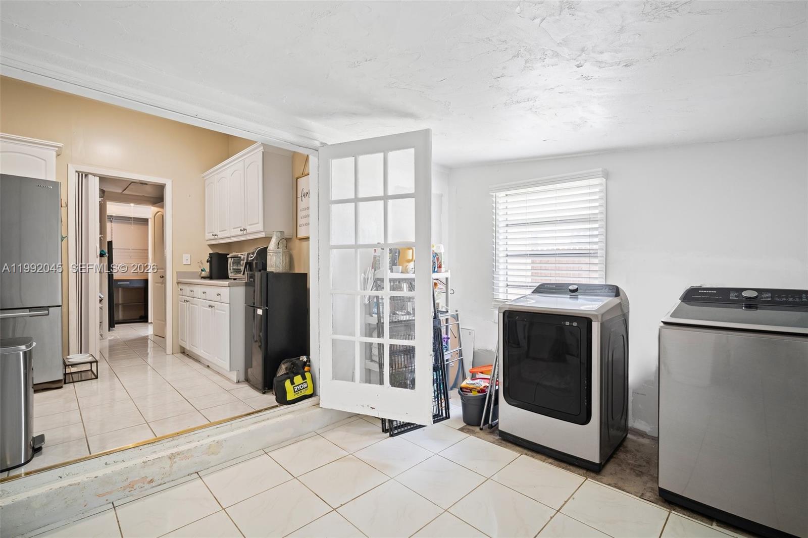 MEADOW WOOD MANOR #4 - Residential