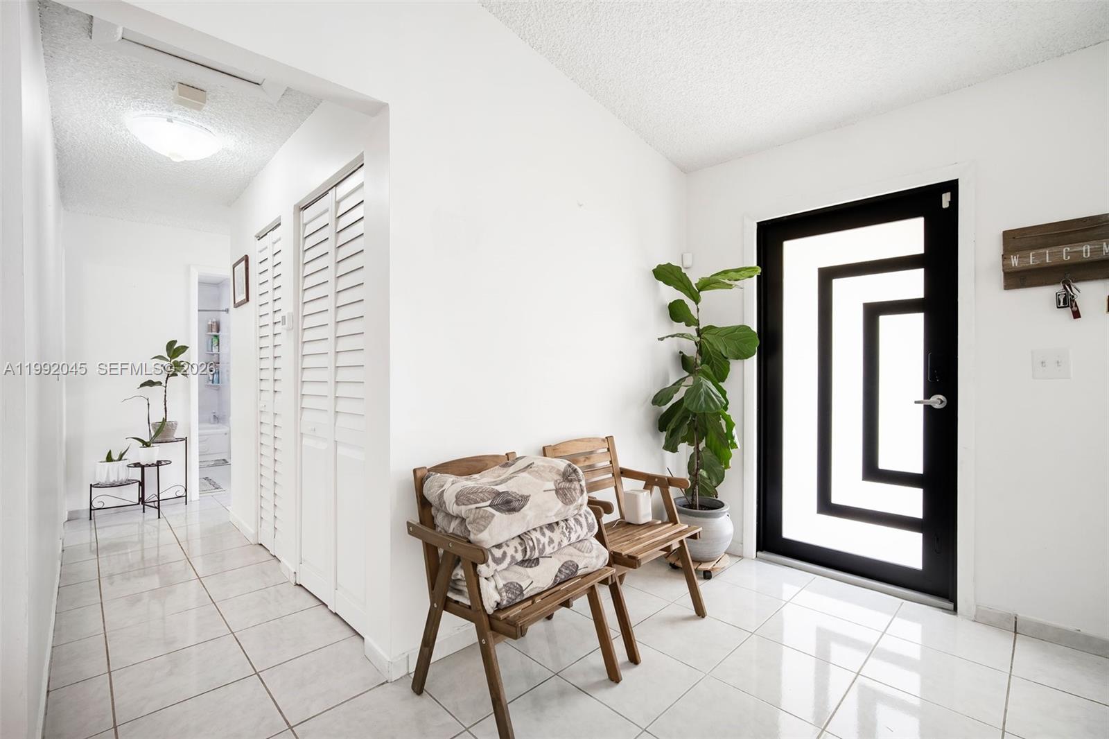 MEADOW WOOD MANOR #4 - Residential