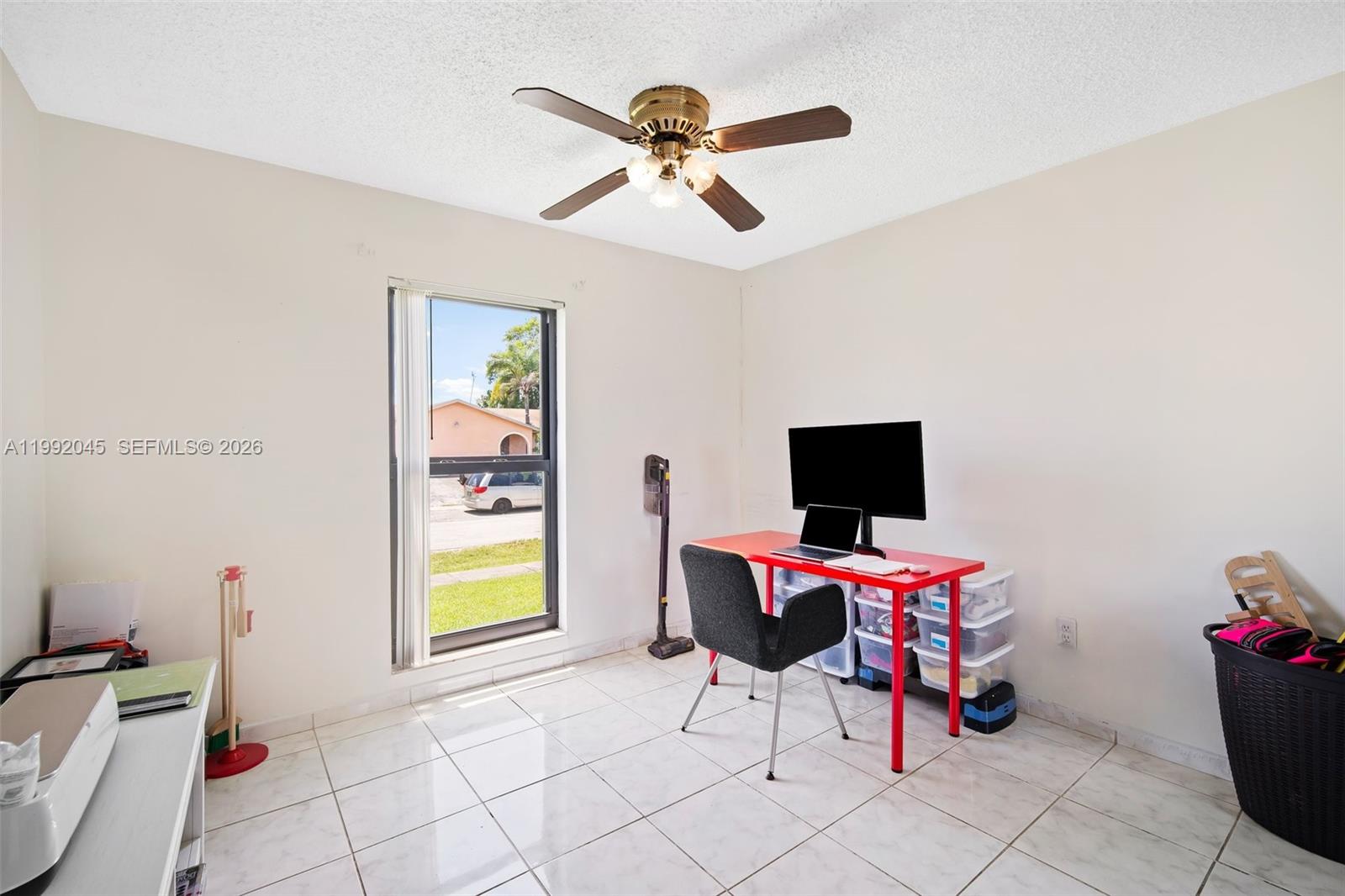 MEADOW WOOD MANOR #4 - Residential