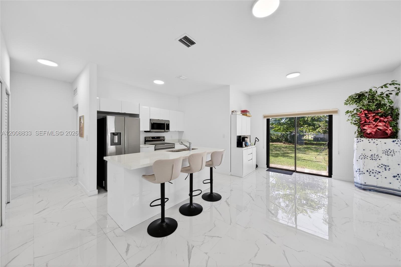 CHRISTIE LAWNS REV - Residential