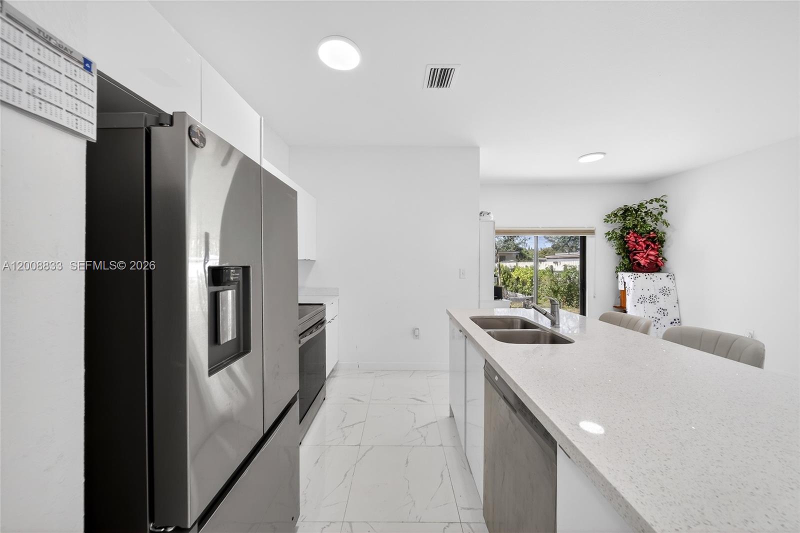 CHRISTIE LAWNS REV - Residential