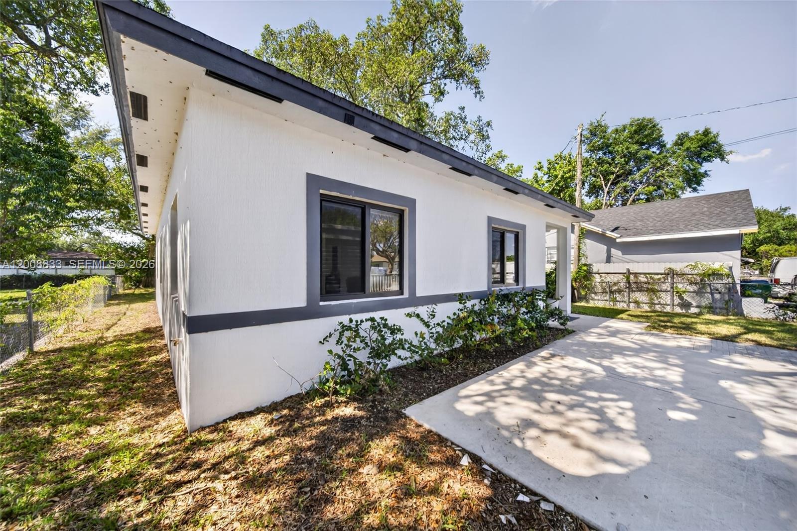 CHRISTIE LAWNS REV - Residential