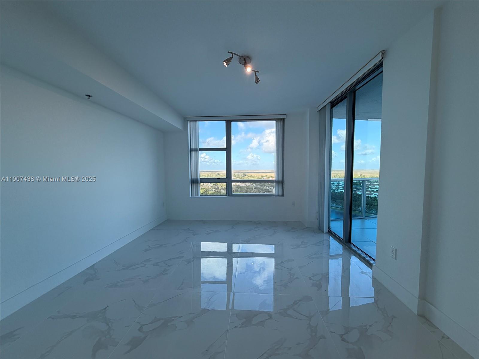 TAO SAWGRASS CONDOMINIUM - Residential