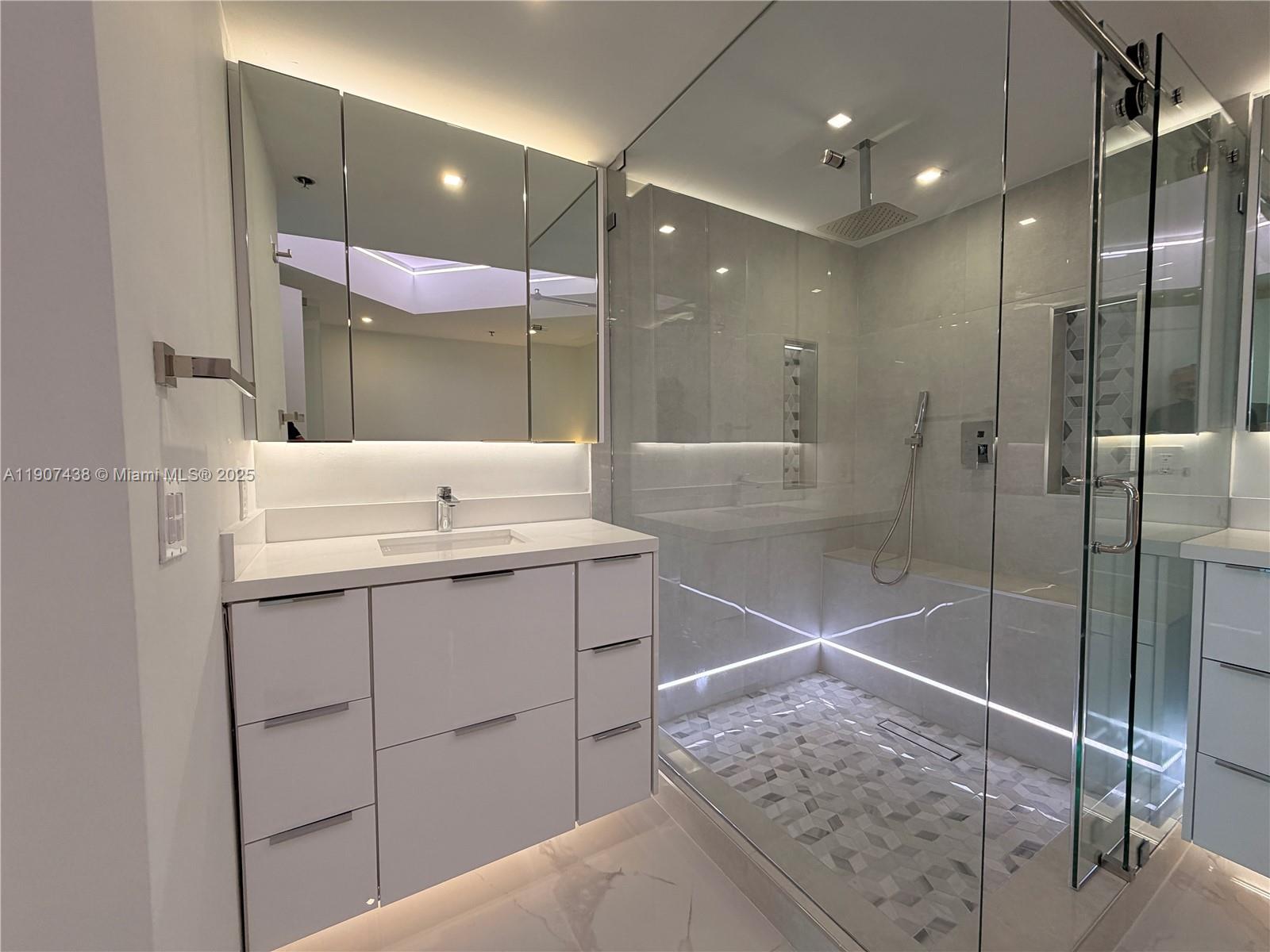 TAO SAWGRASS CONDOMINIUM - Residential