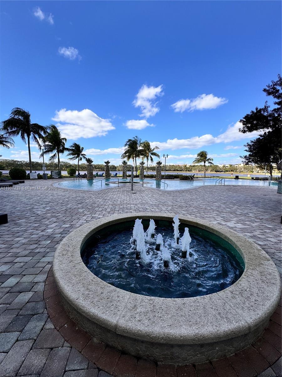 TAO SAWGRASS CONDOMINIUM - Residential