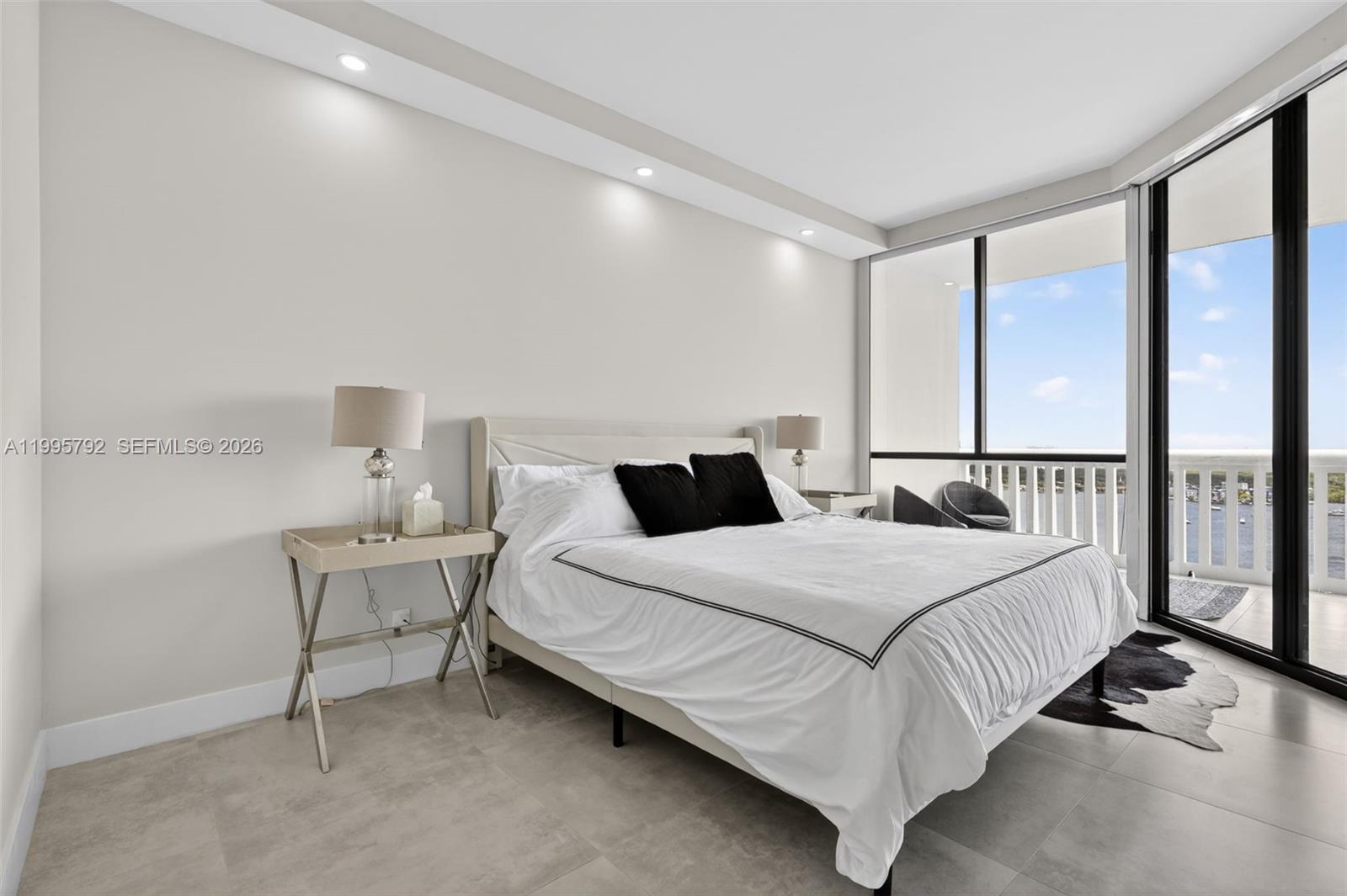 WILLIAMS ISLAND - Residential