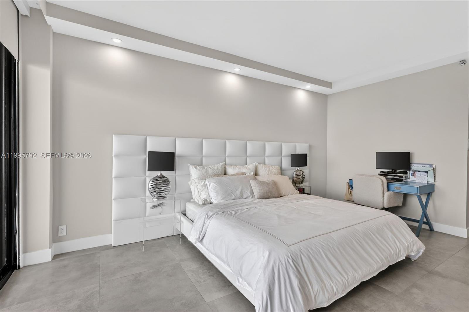 WILLIAMS ISLAND - Residential