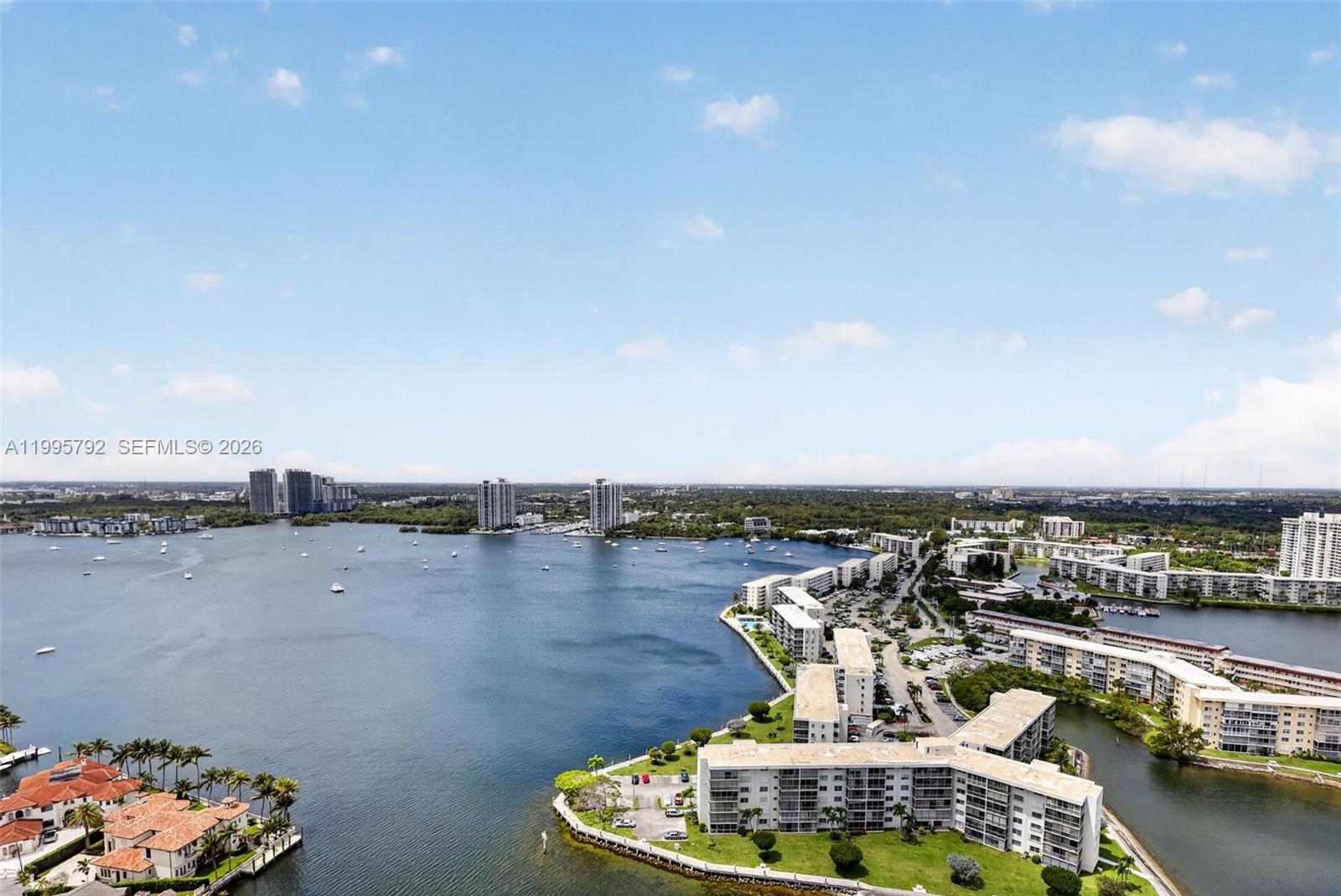 WILLIAMS ISLAND - Residential