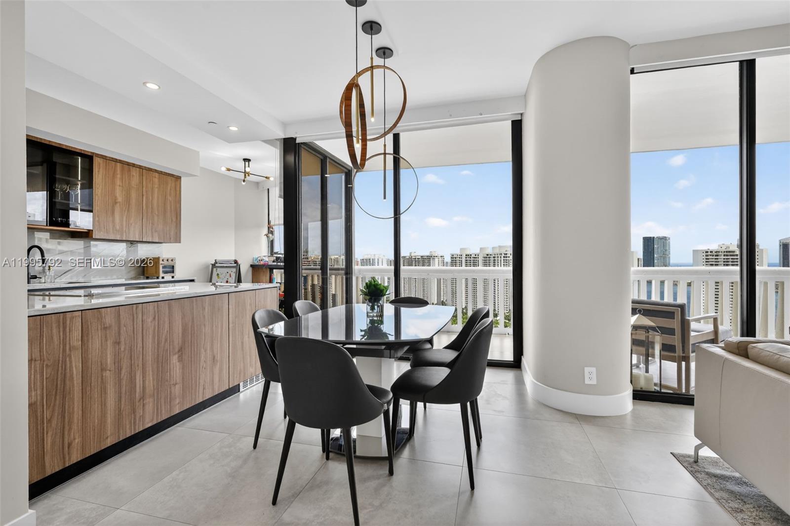 WILLIAMS ISLAND - Residential