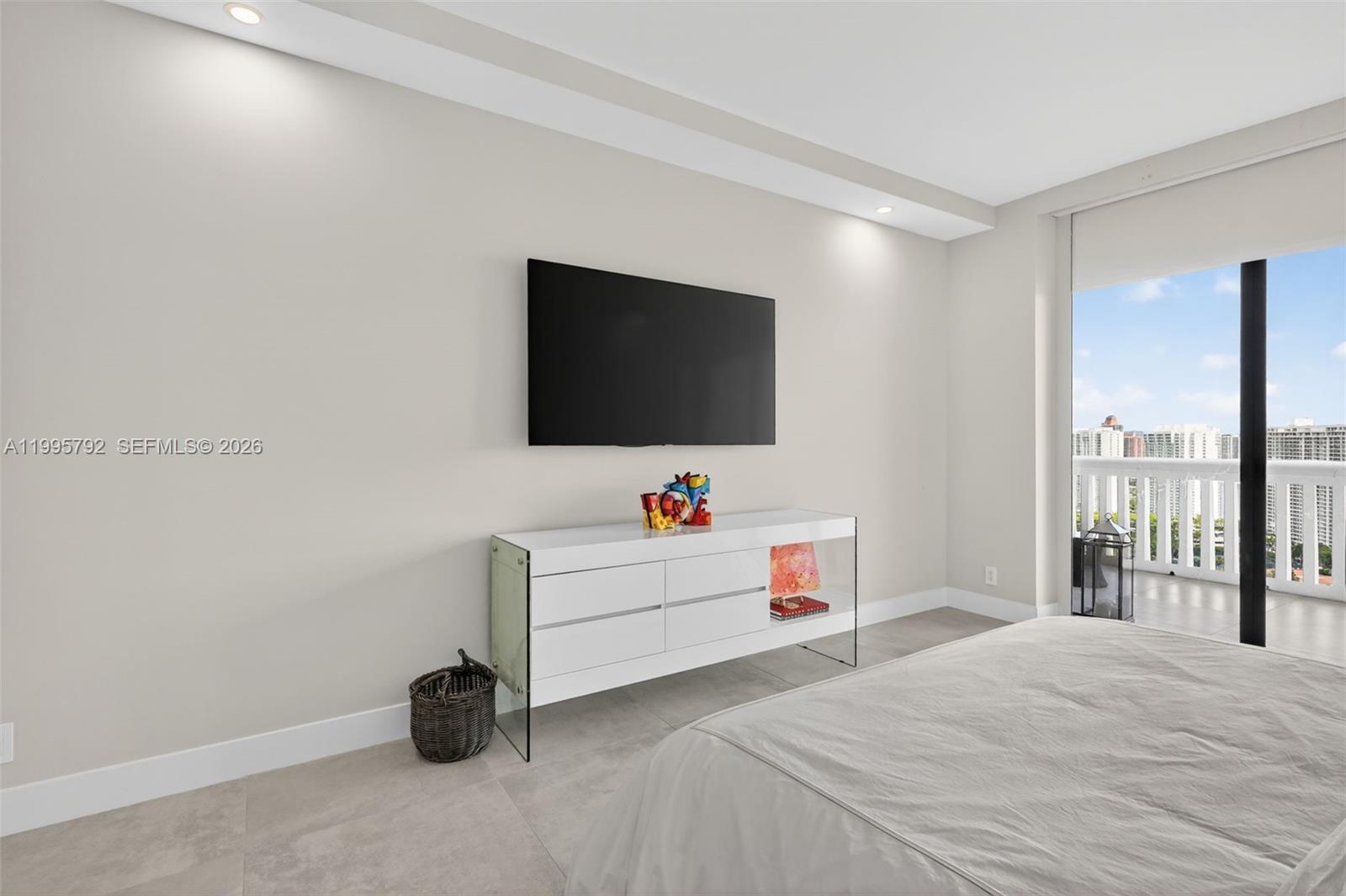 WILLIAMS ISLAND - Residential