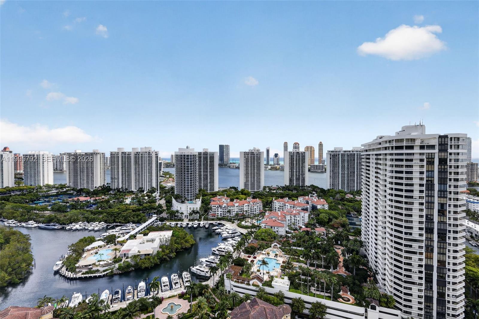 WILLIAMS ISLAND - Residential