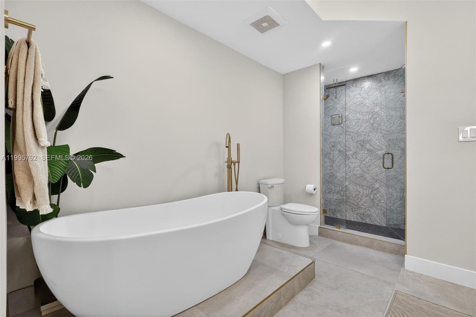 WILLIAMS ISLAND - Residential