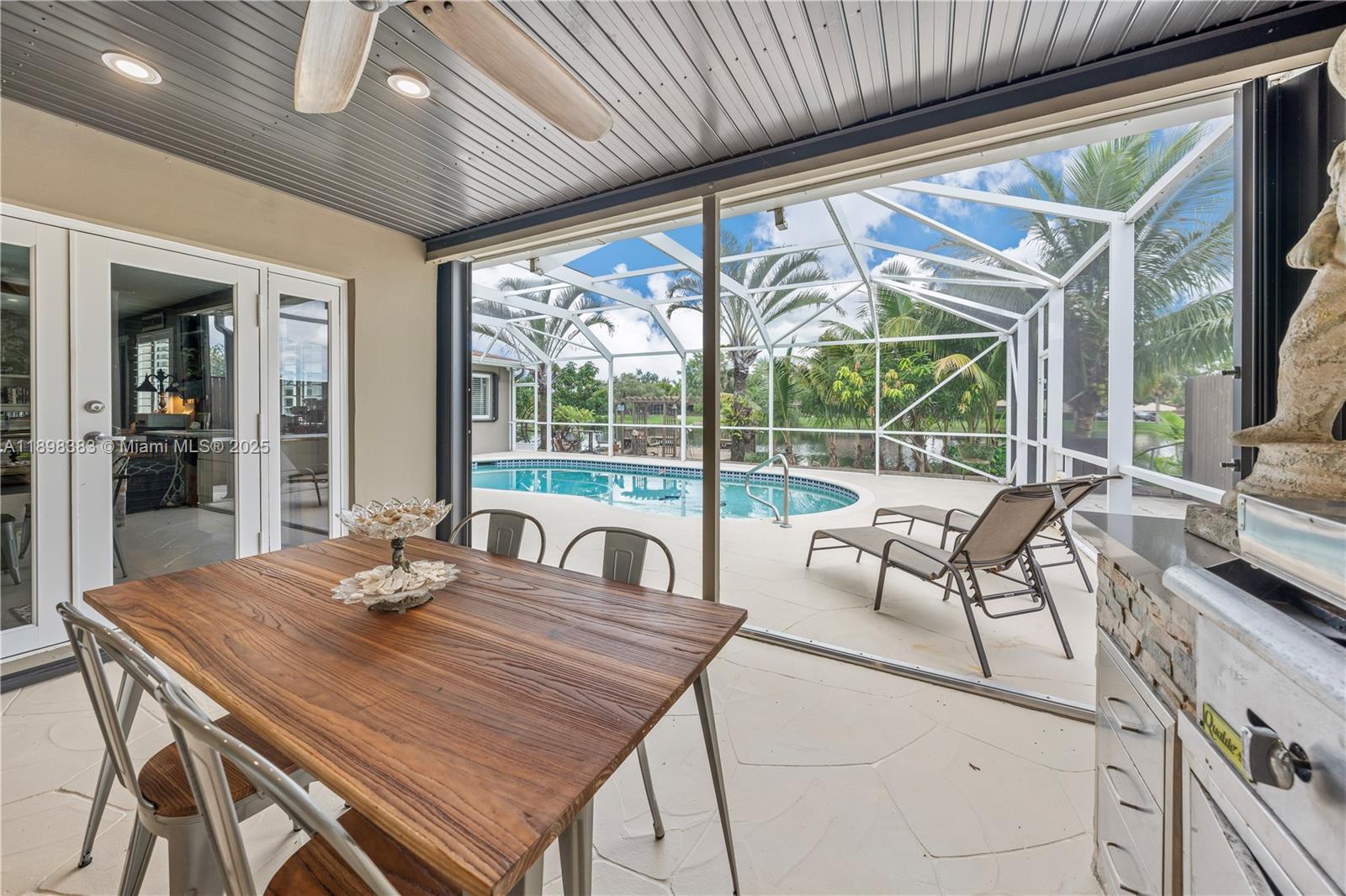 PEMBROKE LAKES SEC 2 - Residential