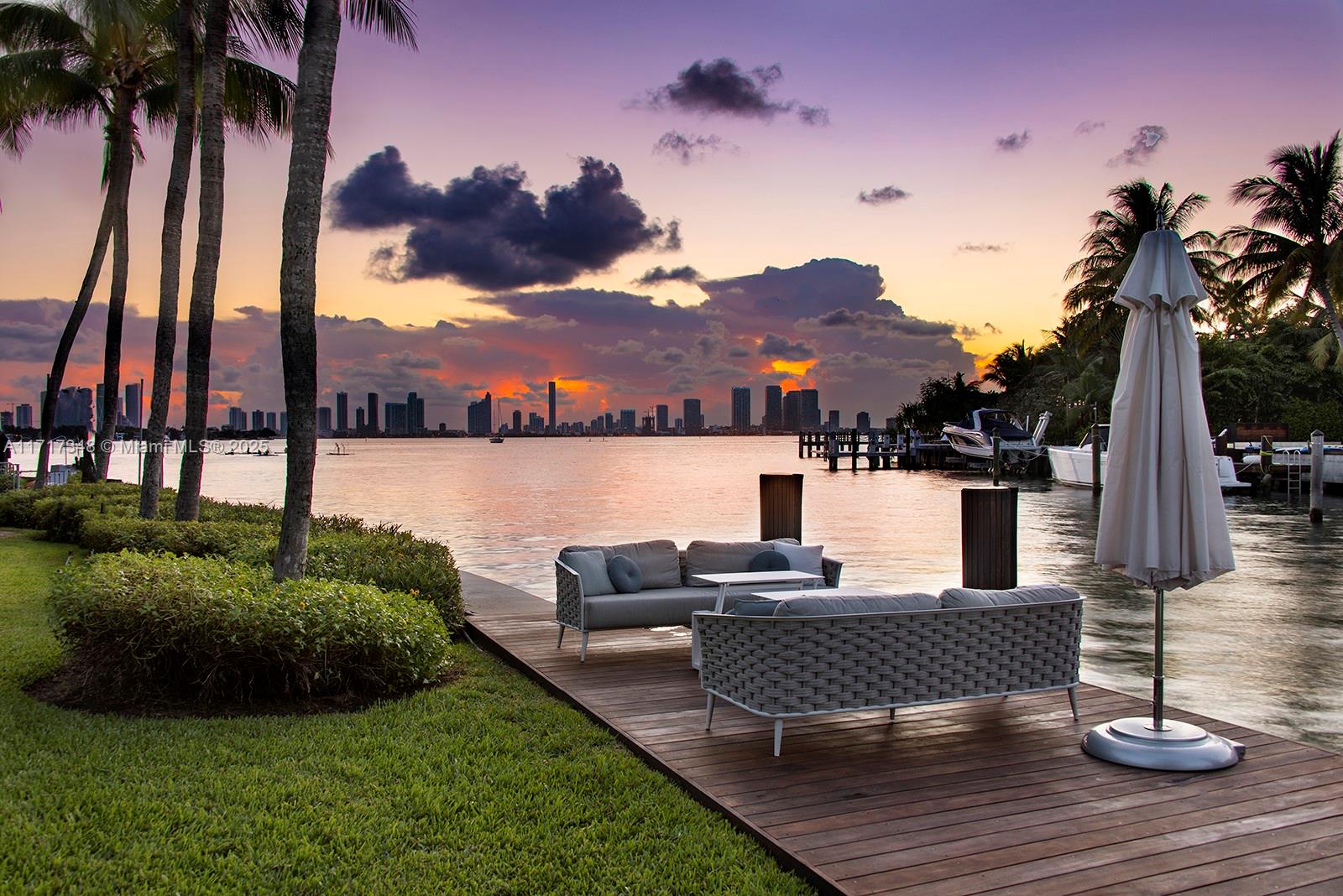 SUNSET ISLANDS-ISLAND NO - Residential