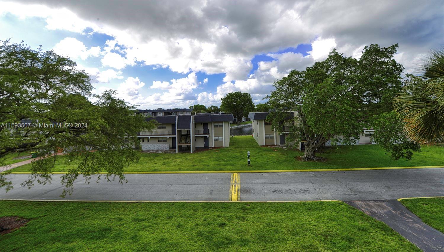 VERSAILLES GARDENS CONDO - Residential Lease