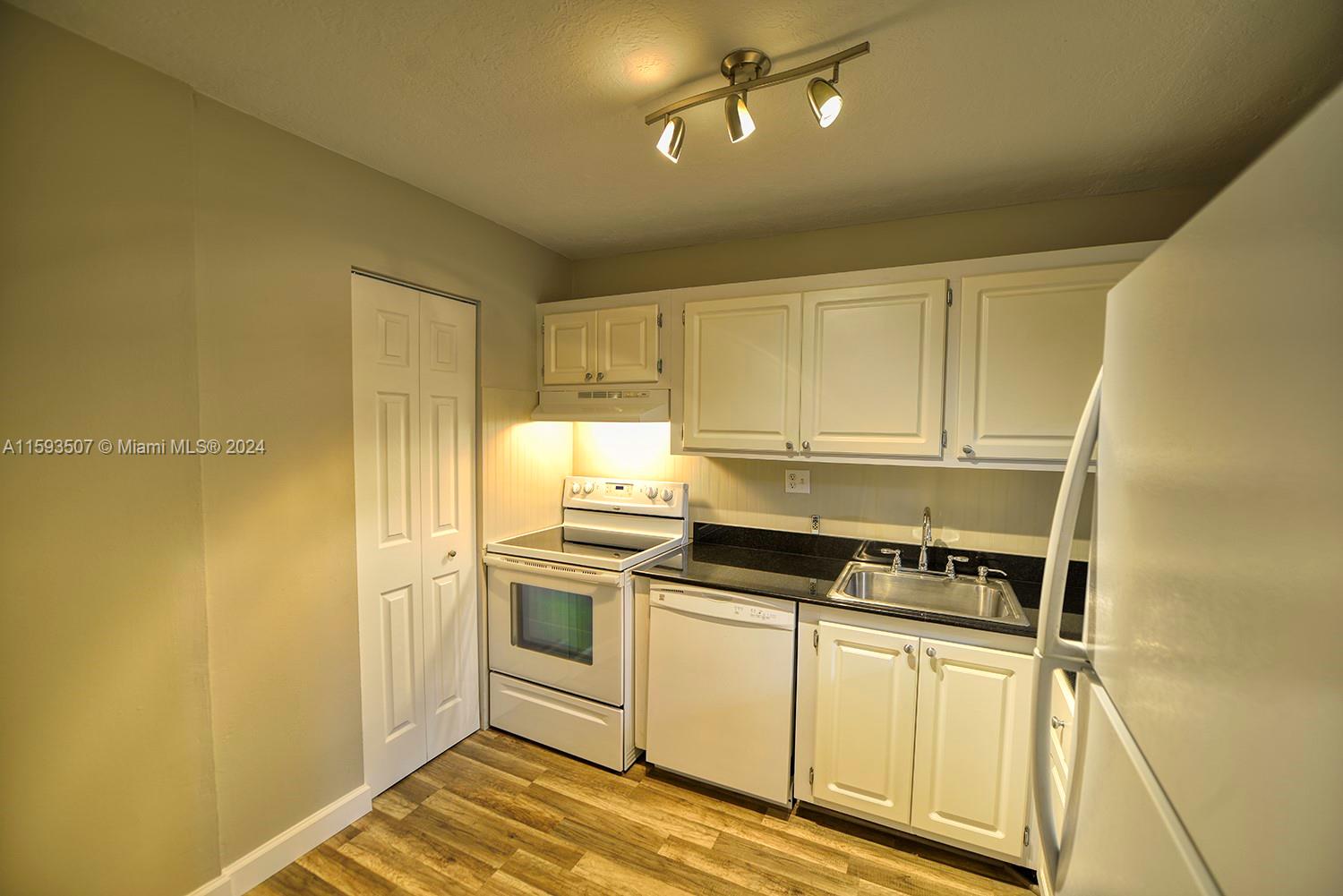 VERSAILLES GARDENS CONDO - Residential Lease