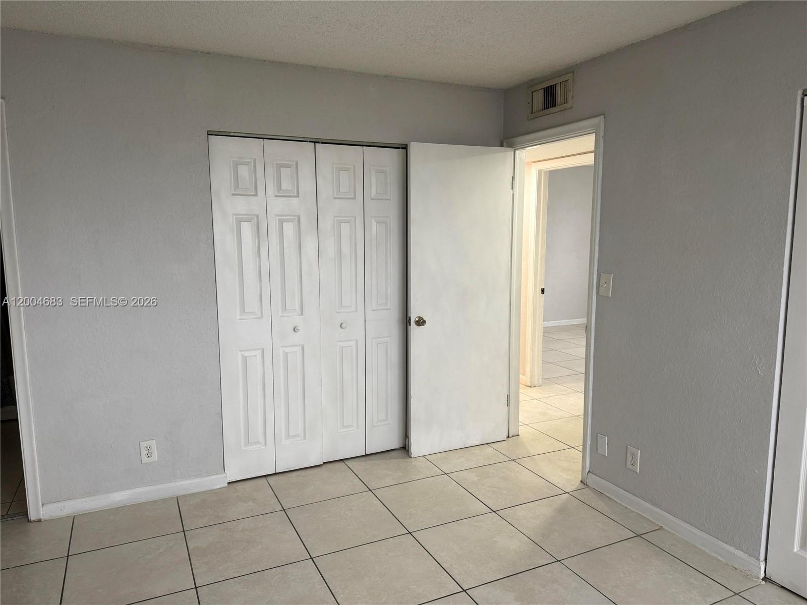 DADELAND PLACE CONDO - Residential