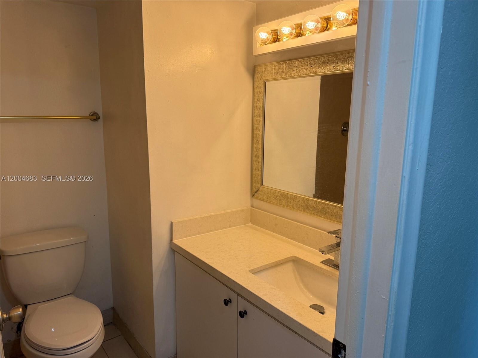 DADELAND PLACE CONDO - Residential