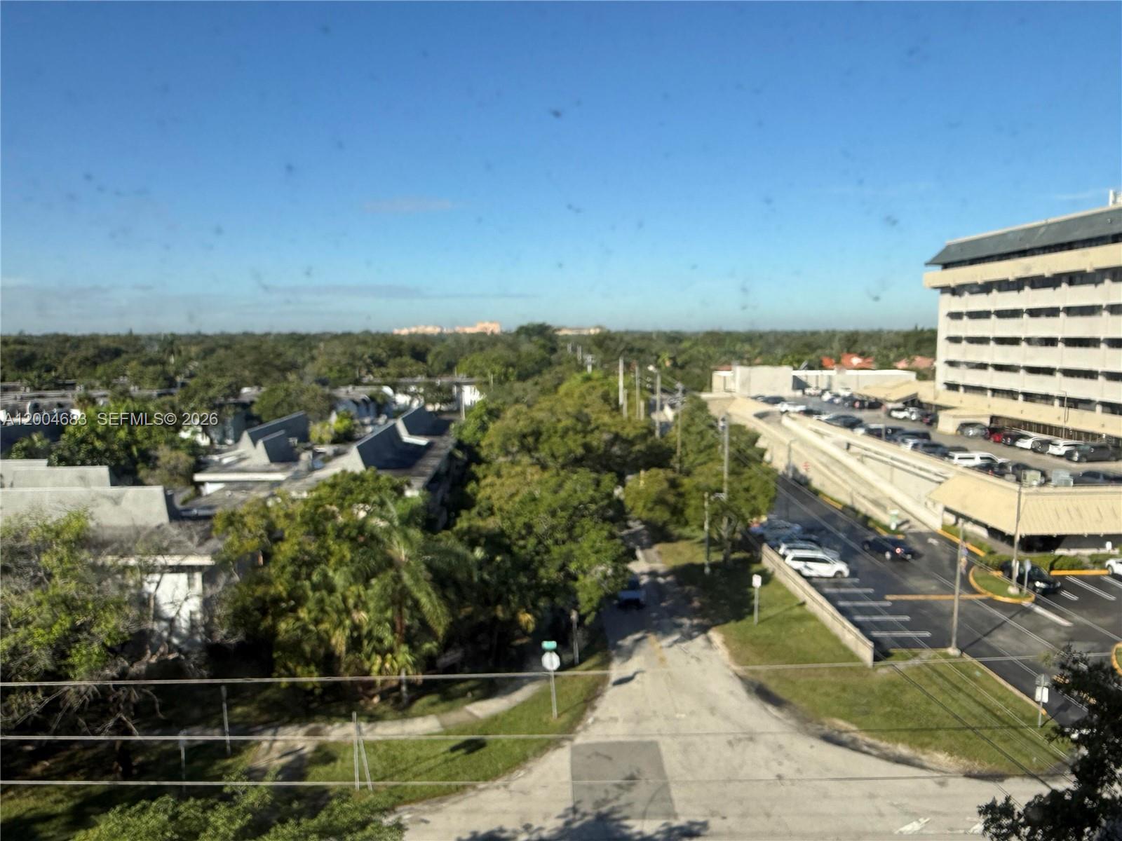 DADELAND PLACE CONDO - Residential
