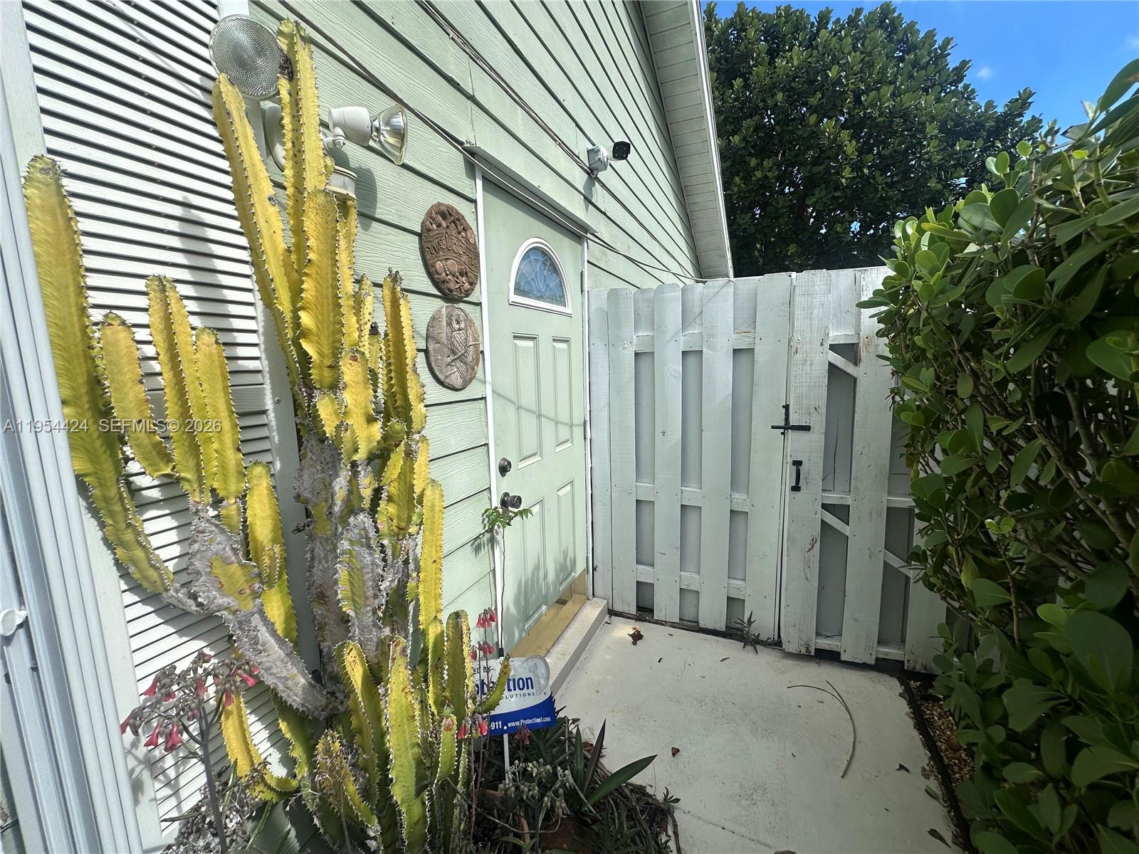 ROYAL FOREST TOWNHOUSES - Residential