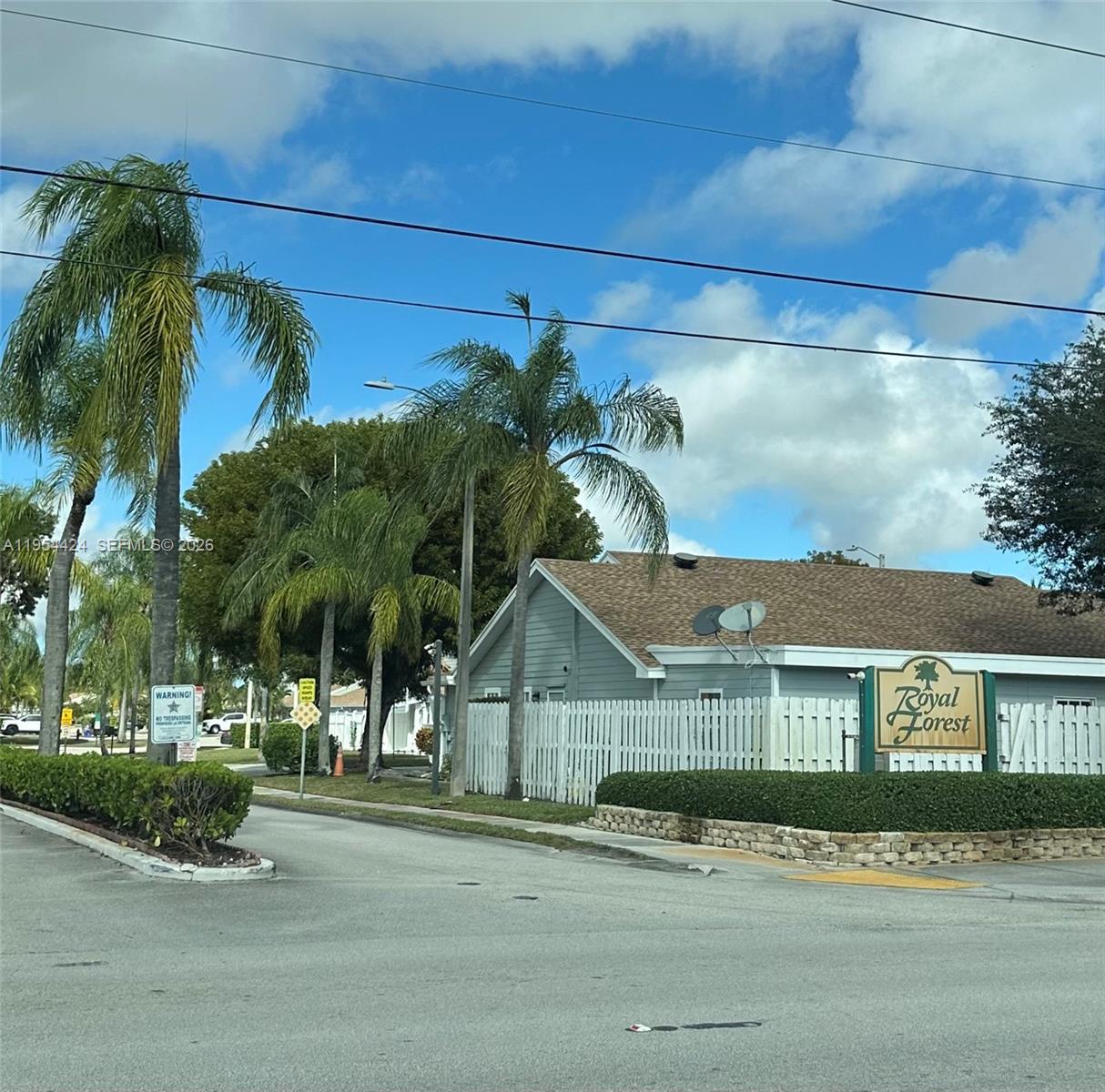 ROYAL FOREST TOWNHOUSES - Residential