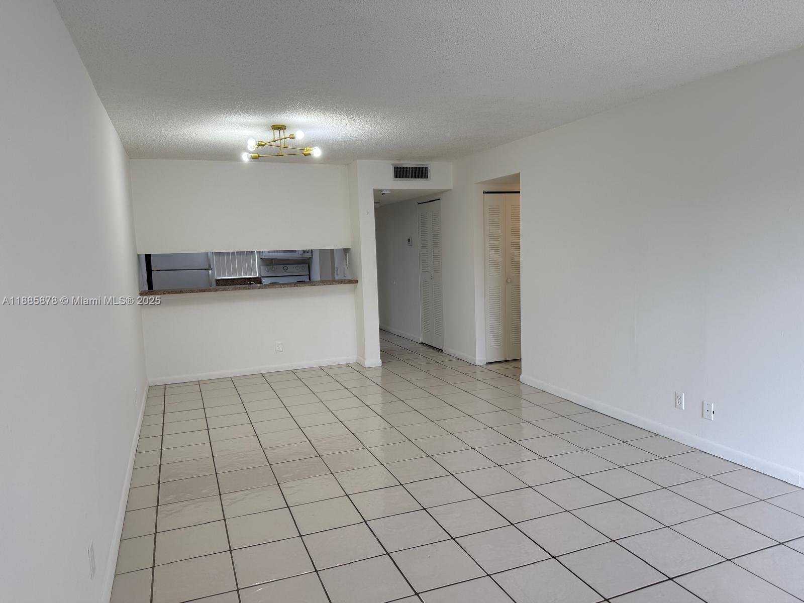 LAKESHORE AT UNIVERSITY P - Residential Lease