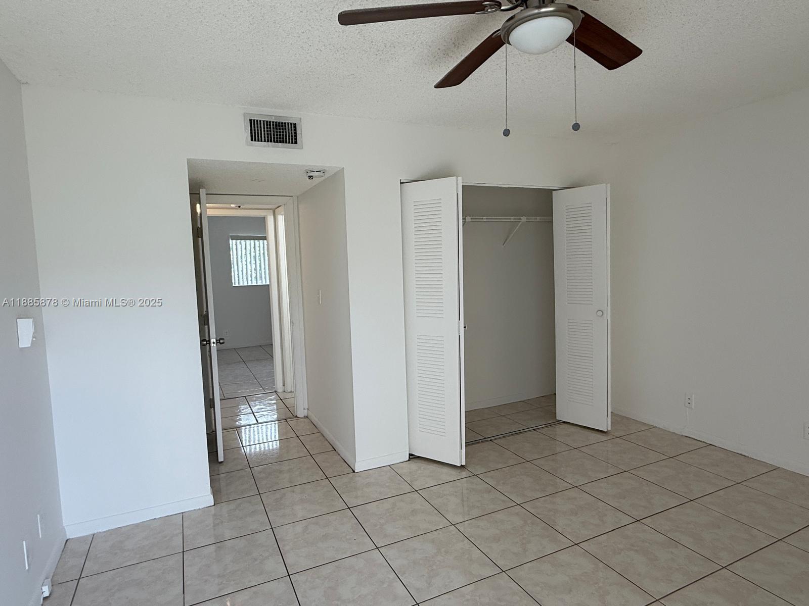 LAKESHORE AT UNIVERSITY P - Residential Lease