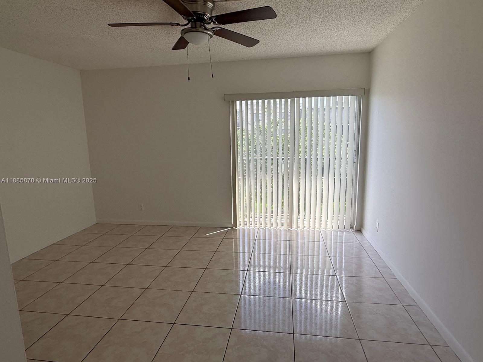 LAKESHORE AT UNIVERSITY P - Residential Lease