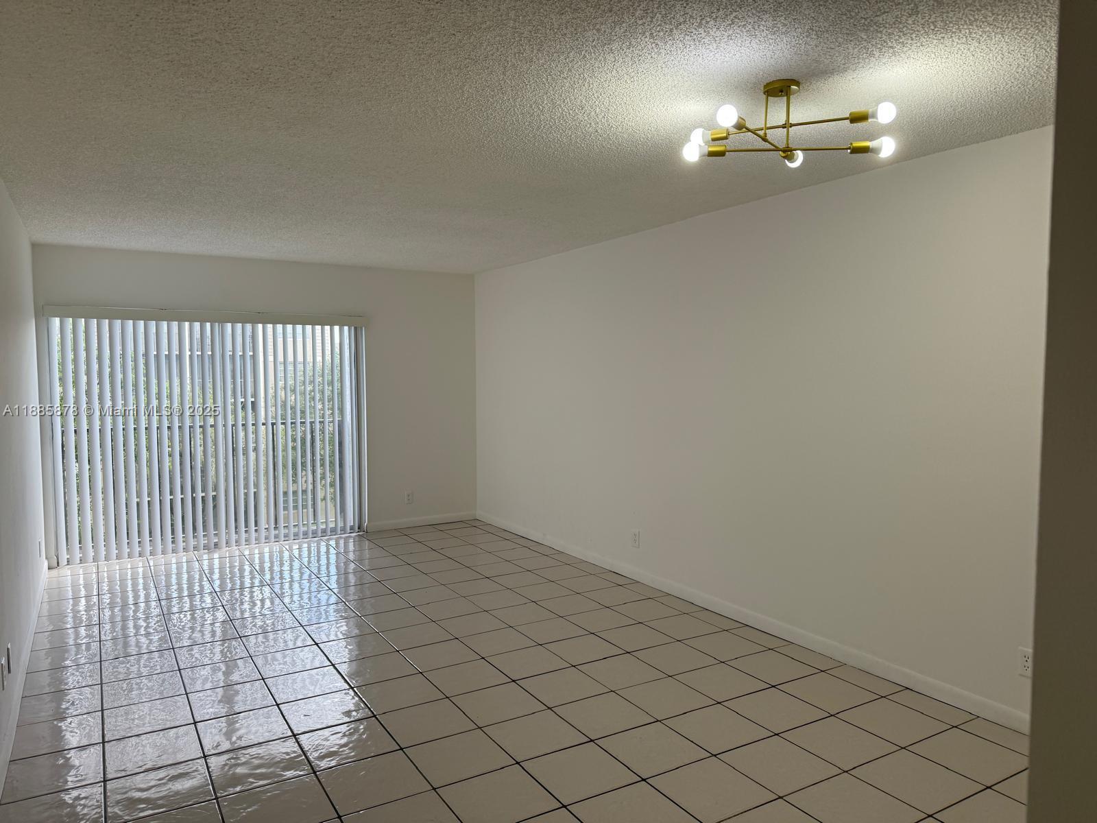 LAKESHORE AT UNIVERSITY P - Residential Lease
