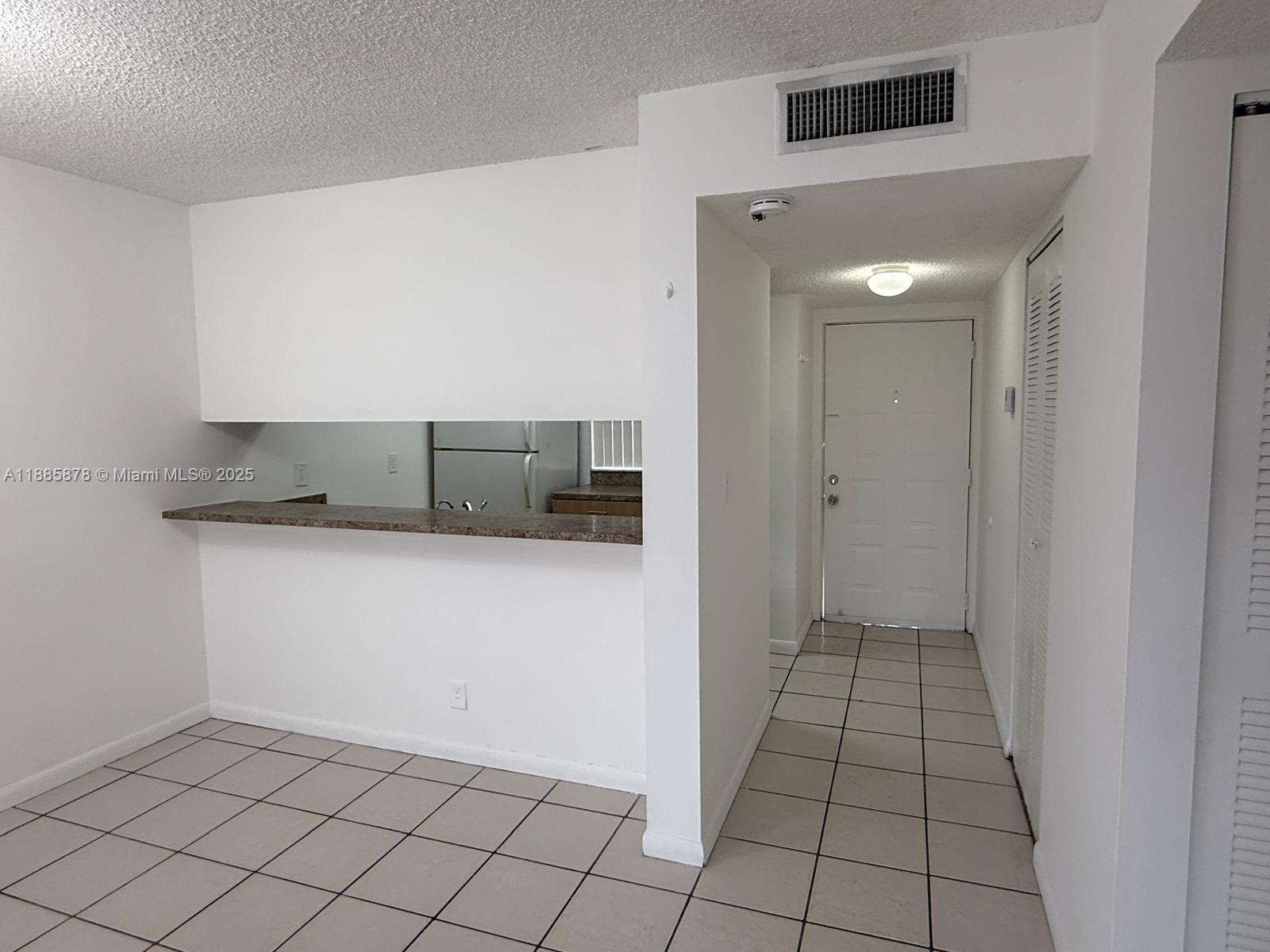 LAKESHORE AT UNIVERSITY P - Residential Lease
