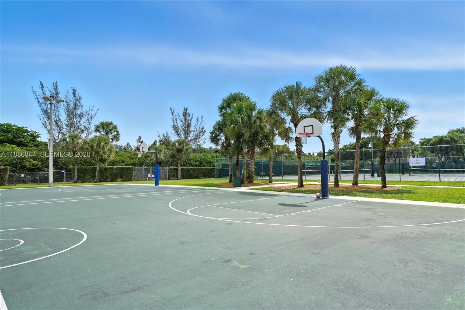 TOWNGATE - Residential