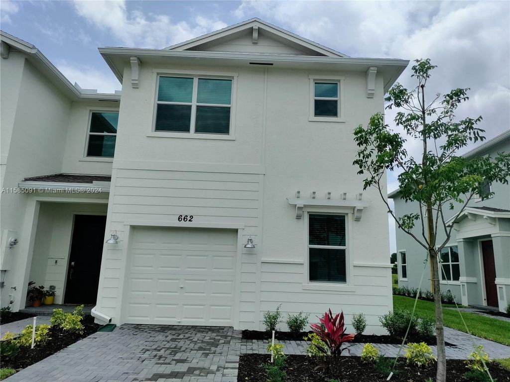 Photo of 662 SE Lake Falls St, Port Saint Lucie, FL 34984 (MLS # A11585091)