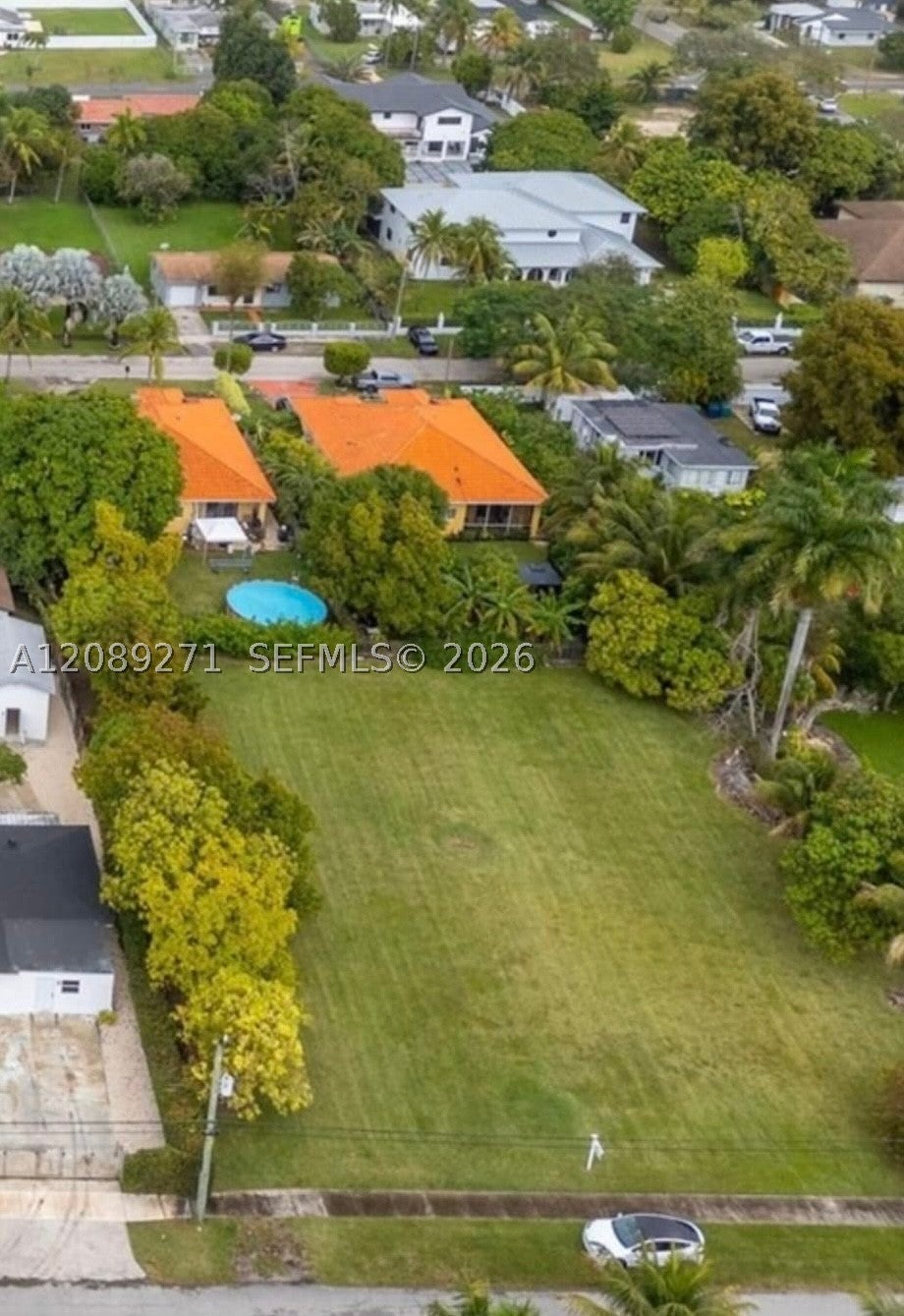 25 NW 160th St