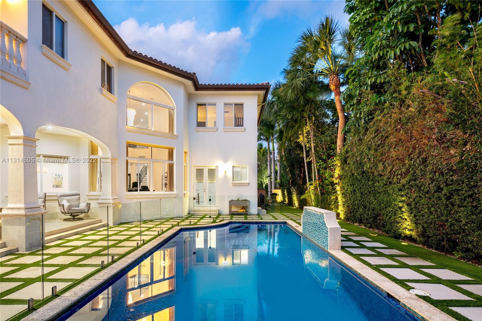 BAY HARBOR ISLAND - Residential