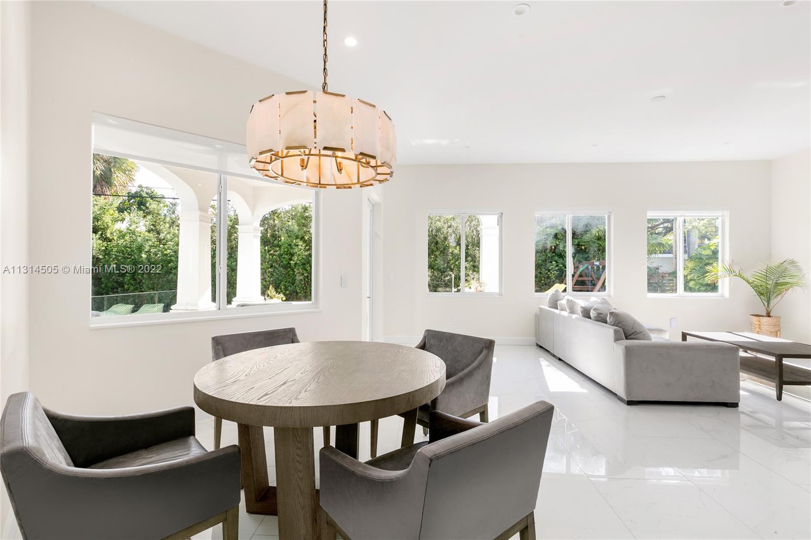 BAY HARBOR ISLAND - Residential