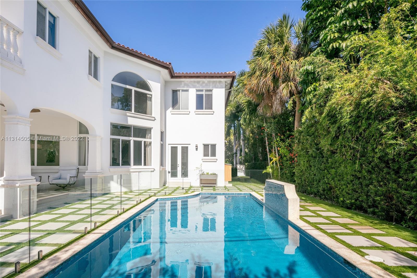 BAY HARBOR ISLAND - Residential