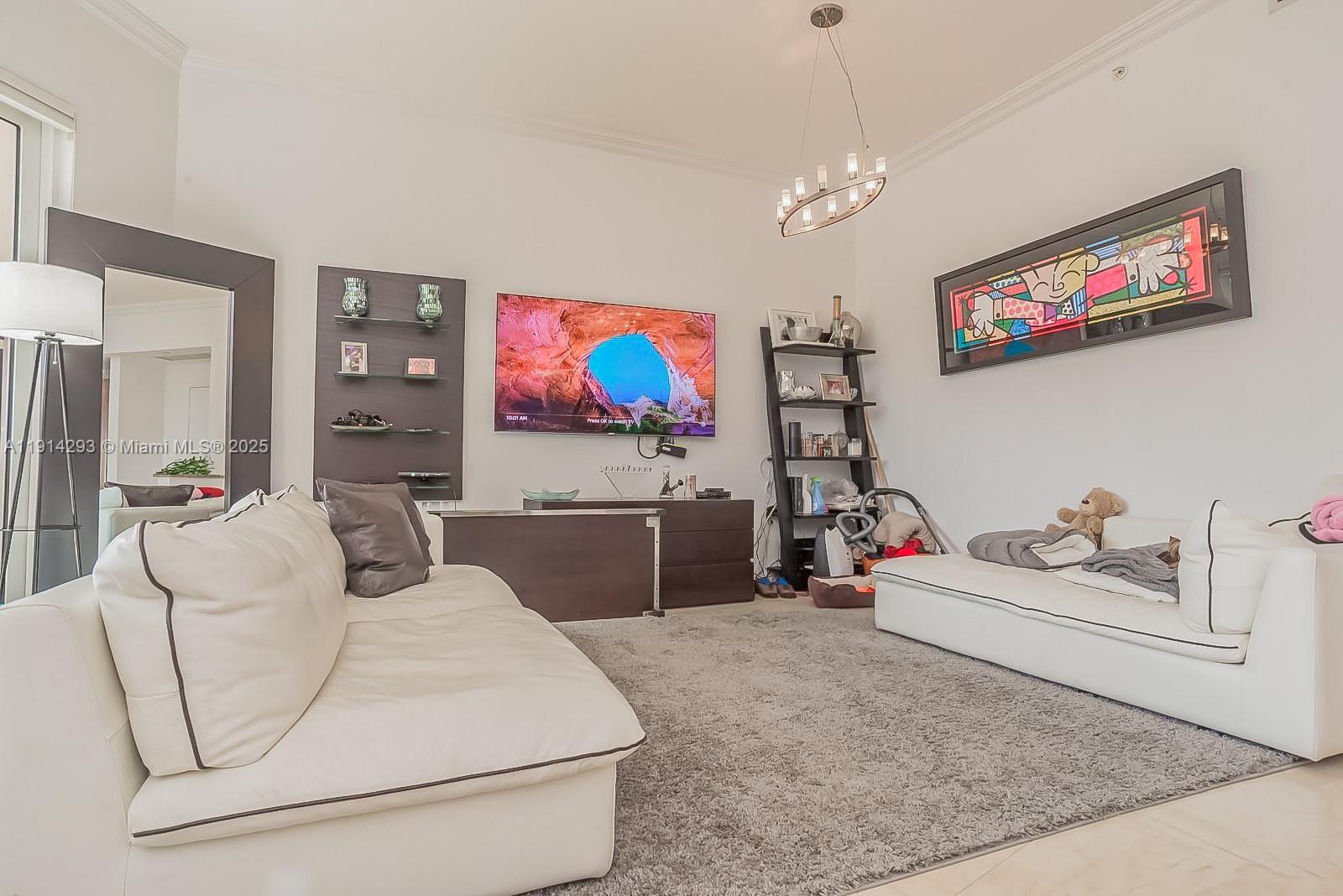 TURNBERRY VILLAGE SO TOWE - Residential