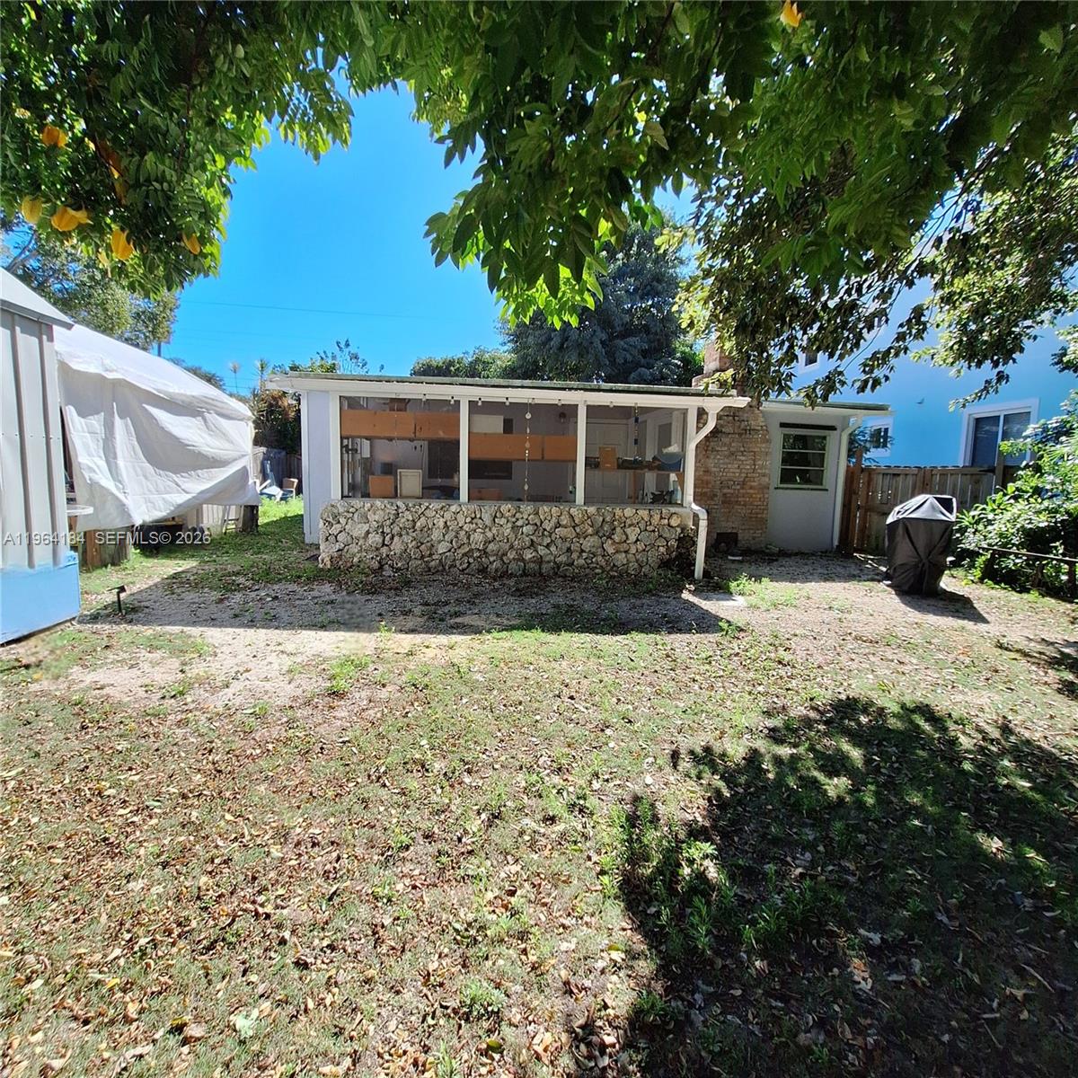 BOWENS ADD RIVIERA VILLAG - Residential