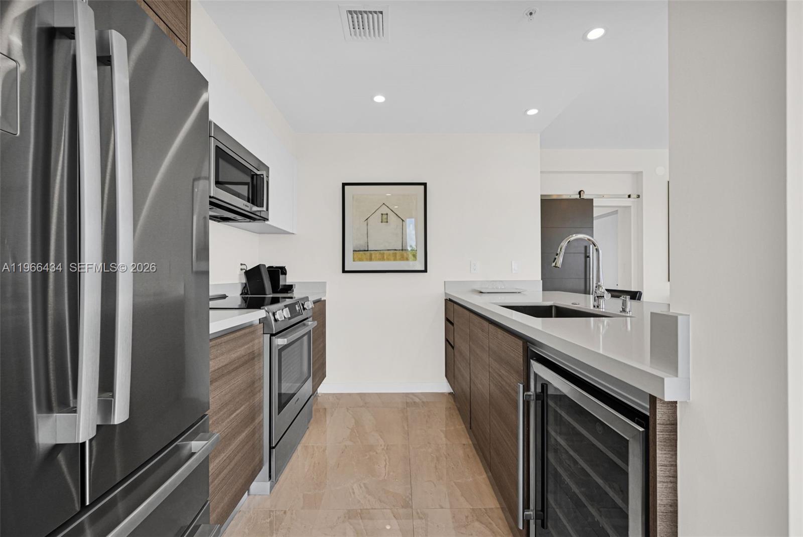 1900 DB AT DEERFIELD BEAC - Residential Lease