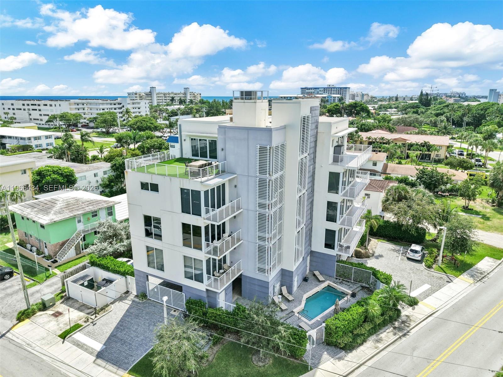 1900 DB AT DEERFIELD BEAC - Residential Lease