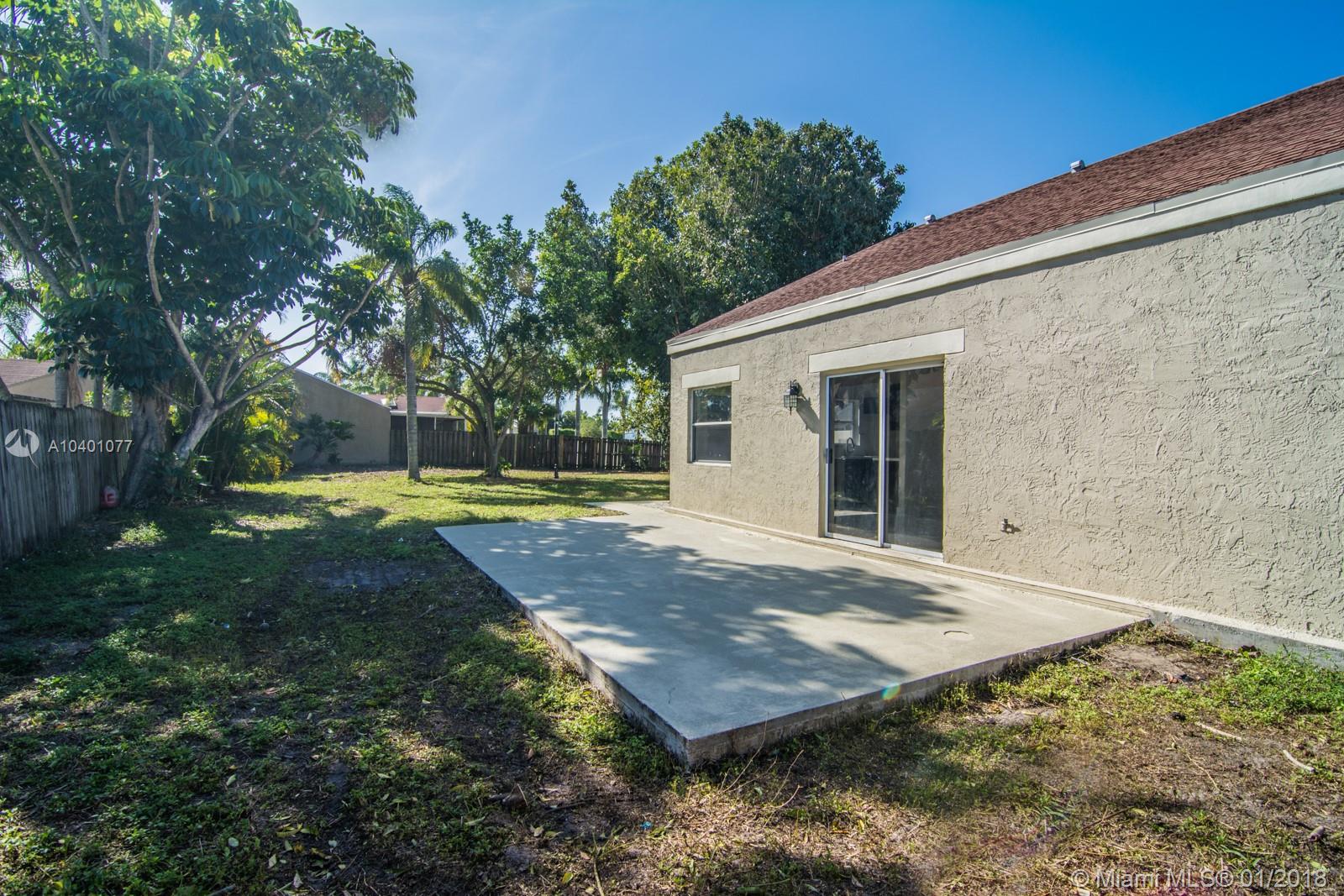 TRENDS AT BOCA RATON UNIT - Residential