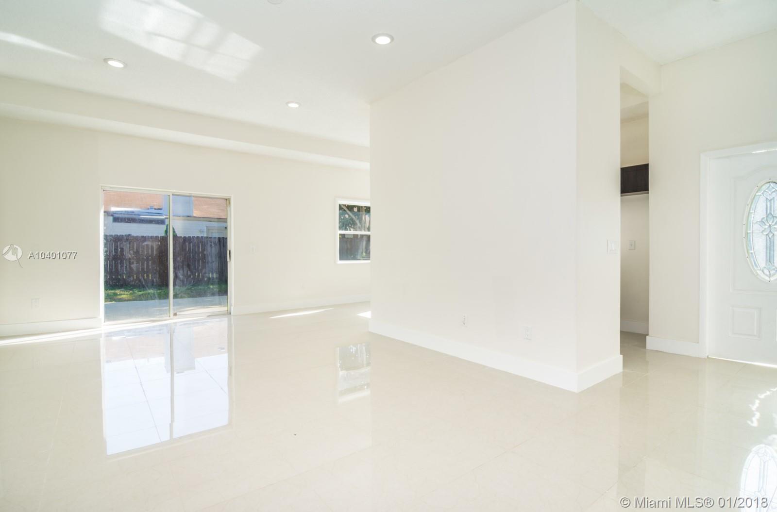 TRENDS AT BOCA RATON UNIT - Residential