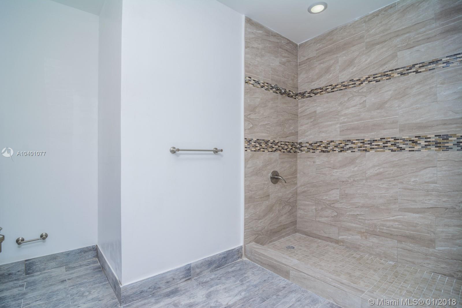 TRENDS AT BOCA RATON UNIT - Residential